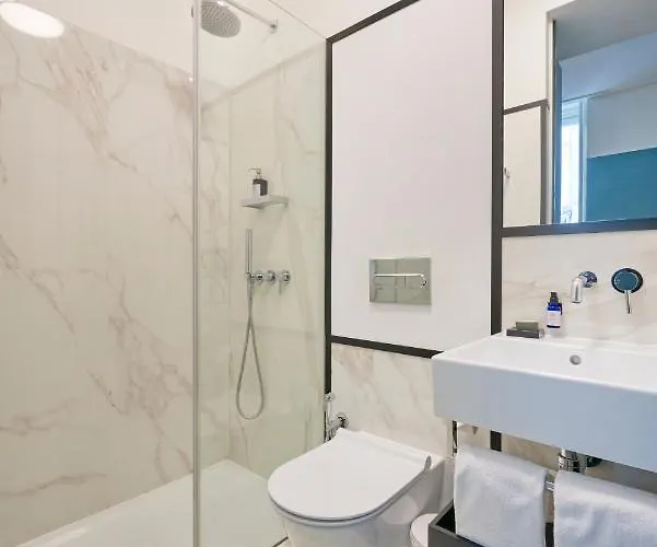 아파트호텔 온즈 S. 라자로 4*