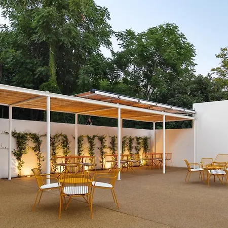 里斯本昂耶圣拉扎罗公寓